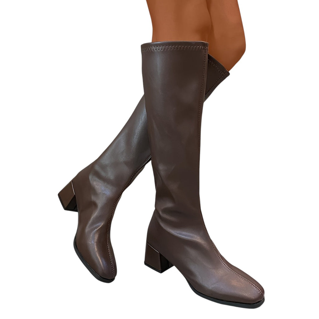 Eloura | Women’s Knee-High Leather Boots – Sleek, Timeless & Elegantly Elevated